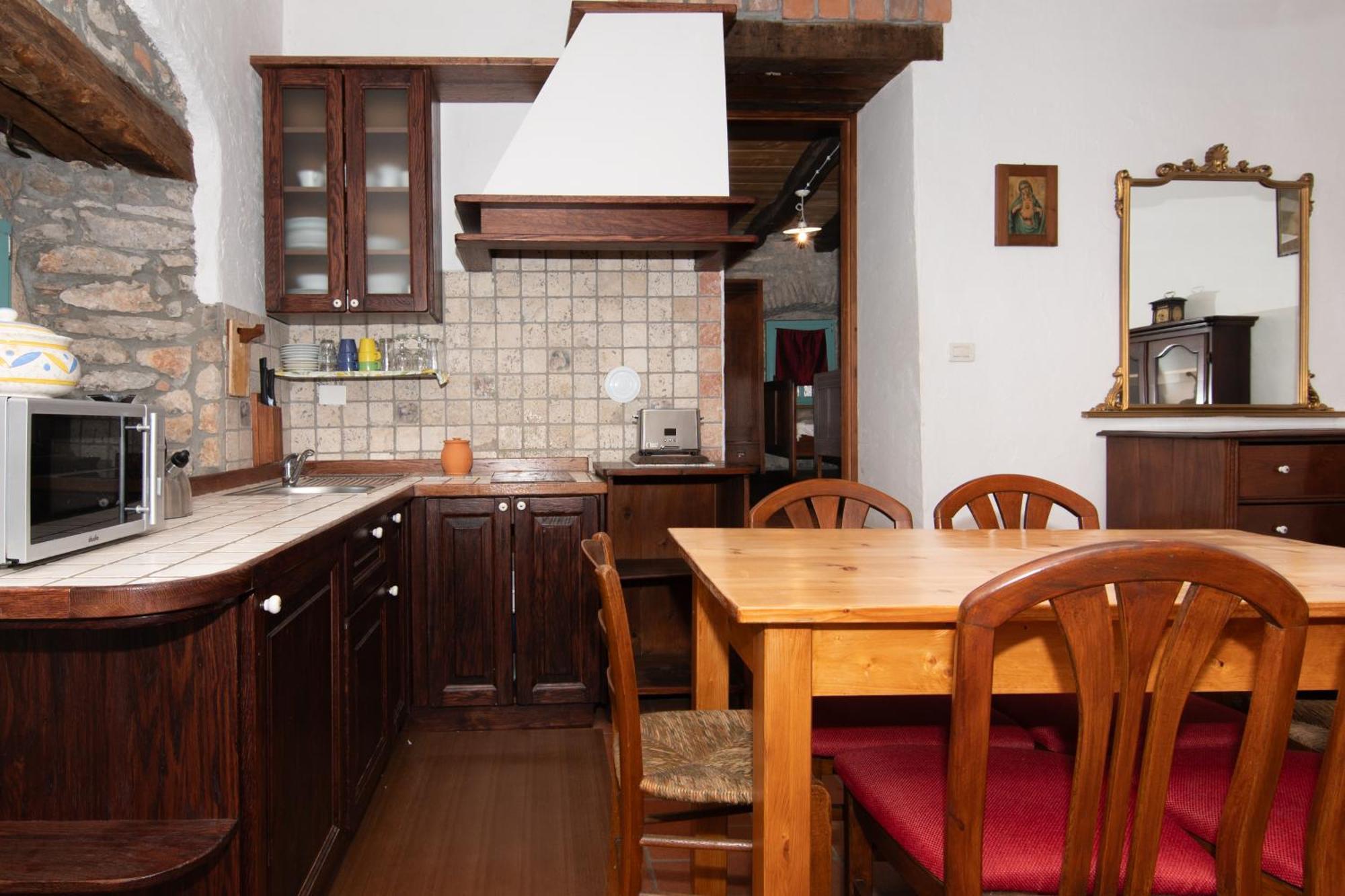 Apartments Valentinus 1800 Сезана Экстерьер фото