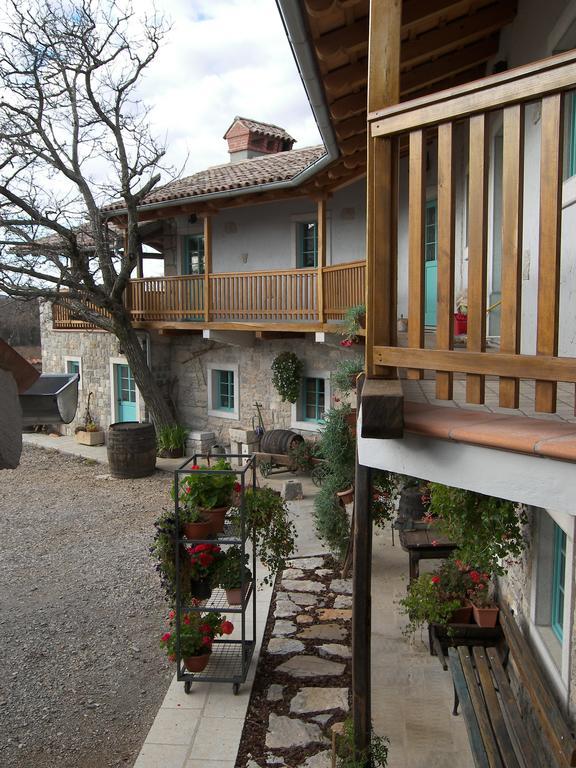Apartments Valentinus 1800 Сезана Экстерьер фото
